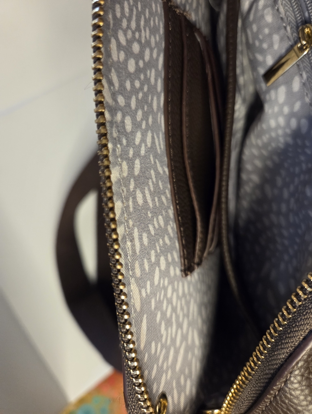 Rachel Zoe Brown Sherpa Leather Trim Crossbody Bag Gold Hardware Tassel Strap - Picture 4 of 5